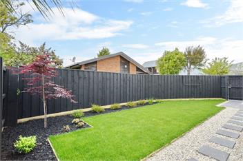 Broadbent Townhouse - Christchurch Holiday Homes - Christchurch