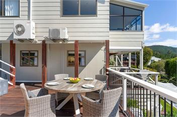 Onemana Retreat - Self contained unit with Outdoor Bath and Sea Views! - Whangamata