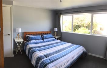 Barnes Beach house - Gore Bay