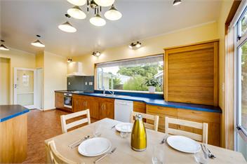 Mid Century Oasis (Bachcare) - Hastings