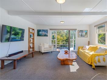 Birdsong (Bachcare) - Whangamata