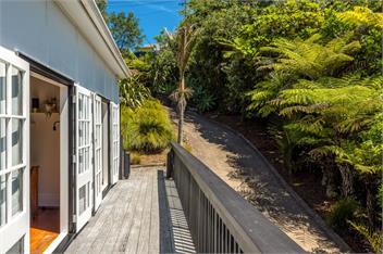 Nikau Grove (Bachcare) - Waiheke Island