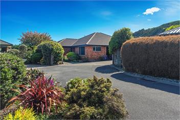Casa Bella - Nelson City Holiday Home - The Wood, Nelson