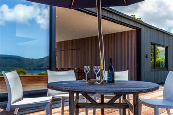 Lochside – Luxury Lakeside living in Kinloch - Taupo