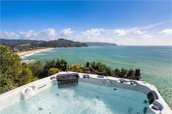 Oceanview Oasis - Entire House in Tairua - Tairua