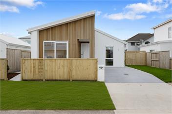 Perfect Papamoa Beach Bach - Tauranga