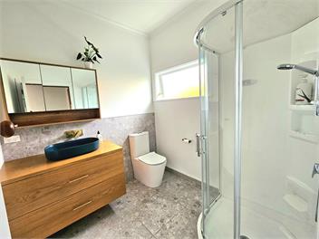 Chic Nelson City Escape - 