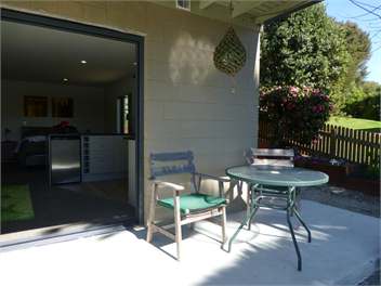 Stephens Bay Studio(green) -