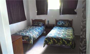 Beach Front House and Studio Unit - ohope