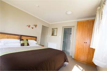 Kowhai Lane Holiday Home - Stewart Island