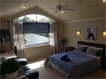 Makepeace Holiday House in Flagstaff - Hamilton