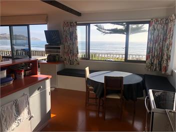 Waterfront 2 Storied - Pourerere Beach - Waipawa