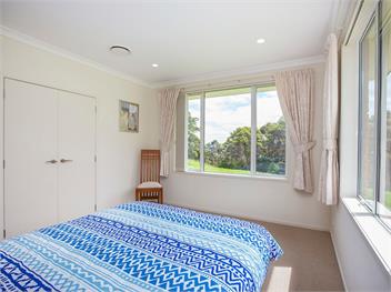 Matakana Views (Bachcare) - Matakana Village