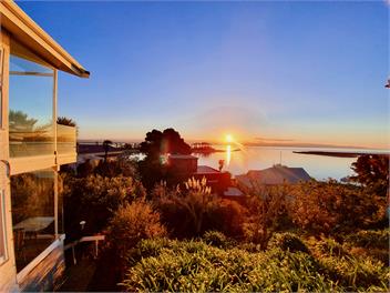 Kimberley Three - Nelson Waterfront Penthouse Apartment - Nelson