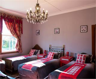 Ruapehu's gorgeous 5-7 Bdr OLD POST OFFICE with Sauna & SpaPool - Tongariro National Park Region