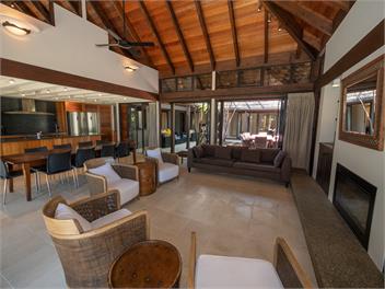 Calianne - Superb Beachfront Architecture - Far North