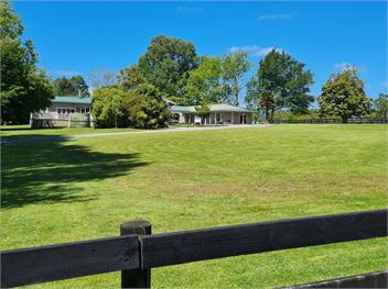 The Olde Store (Bachcare) - Hunua