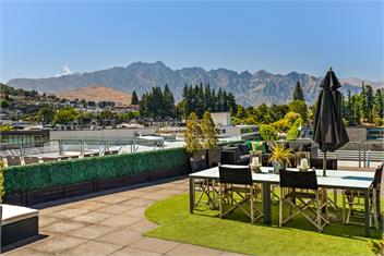 THE SHOTOVER | CBD Luxury, Rooftop Terrace - Queenstown