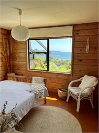 Bazza's Beach House - Great Barrier Island