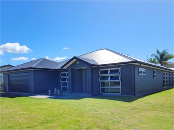Hosts on the Coast Jackman Satisfaction - Whitianga