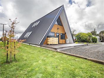Findlay Chalet (Bachcare) - National Park