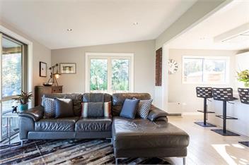 Private Cottage with Hot Tub & Amazing Lake Views - Queenstown