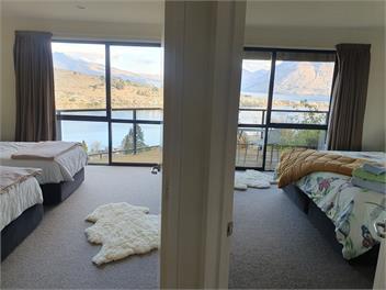 Enjoy LakeView Panoramas in comfort - 
