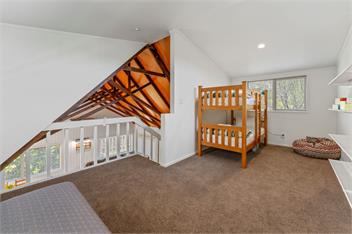 Stroll to the Lake - Kinloch - 250m walk - Taupo