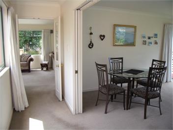 Beautiful House in the Bays - Walk to Beach - Cafes - Auckland