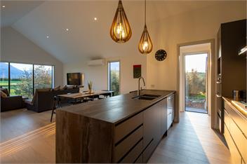 Beautiful 3 bedroom home | Hot Tub | Stunning View - Queenstown