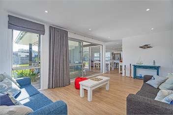 Within Reach - Coastal Escape - Cooks Beach - 