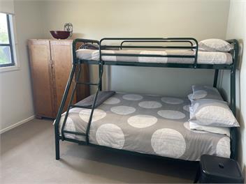 Escape to Raglan - 