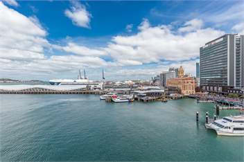 Waterfront Indulgence Voted BEST CITY APARTMENT - Auckland
