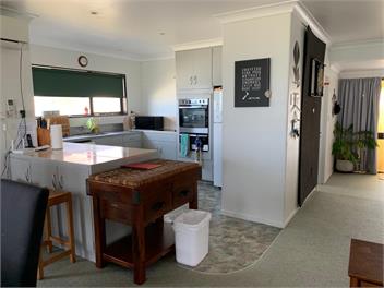 !! The Ultimate Absolute Beachfront in Papamoa !! - Papamoa