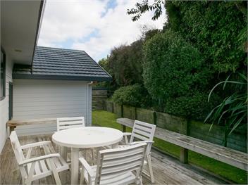 Laid Back on Lakewood (Bachcare) - Taupo Central