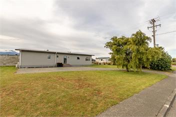Poppa Pete's (Bachcare) - Te Anau