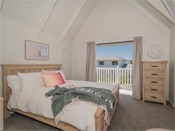 The Doll's House (Bachcare) - Whitianga