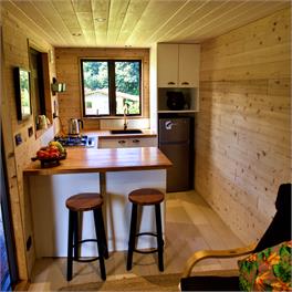 ' ARE PEPE - container home - Rarotonga