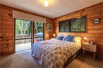 Onetangi Bliss (Bachcare) - Waiheke Island