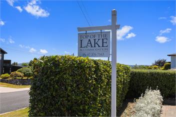 Top of the Lake - Spa Pool, Lake Views, Central to town - Taupo