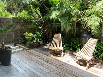 Matarangi Beach Retreat - 5 bdrms, walk to beach, outdoor bath & shower! - Matarangi