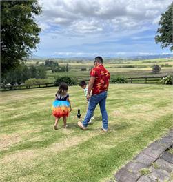 Hilltop farm house- Perfect for groups and Gatherings - Auckland 