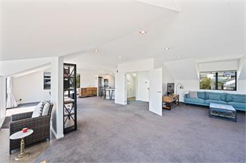 IRONSIDE LAKE VIEW TOWNHOUSE - Wanaka