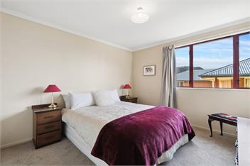 Alpine Scenery (Bachcare) - Wanaka