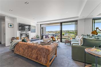 The Moorings Apartment 3 - Walk to the Lake! - Taupo