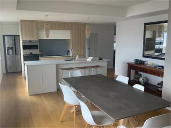 Long Bay beachside retreat - Auckland