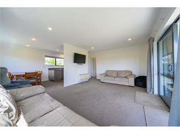 Cosy Lakeside (Bachcare) - Manapouri