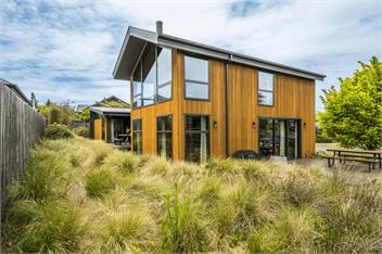 22 Rutherford - Eco Architectural Family Bach - Hanmer Springs