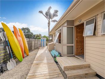 Family Tides Retreat (Bachcare) - Coromandel