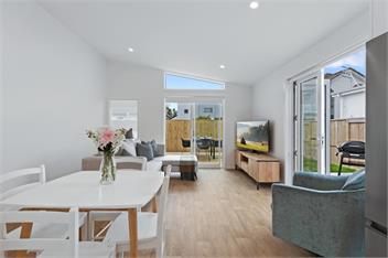 Perfect Papamoa Beach Bach - Tauranga